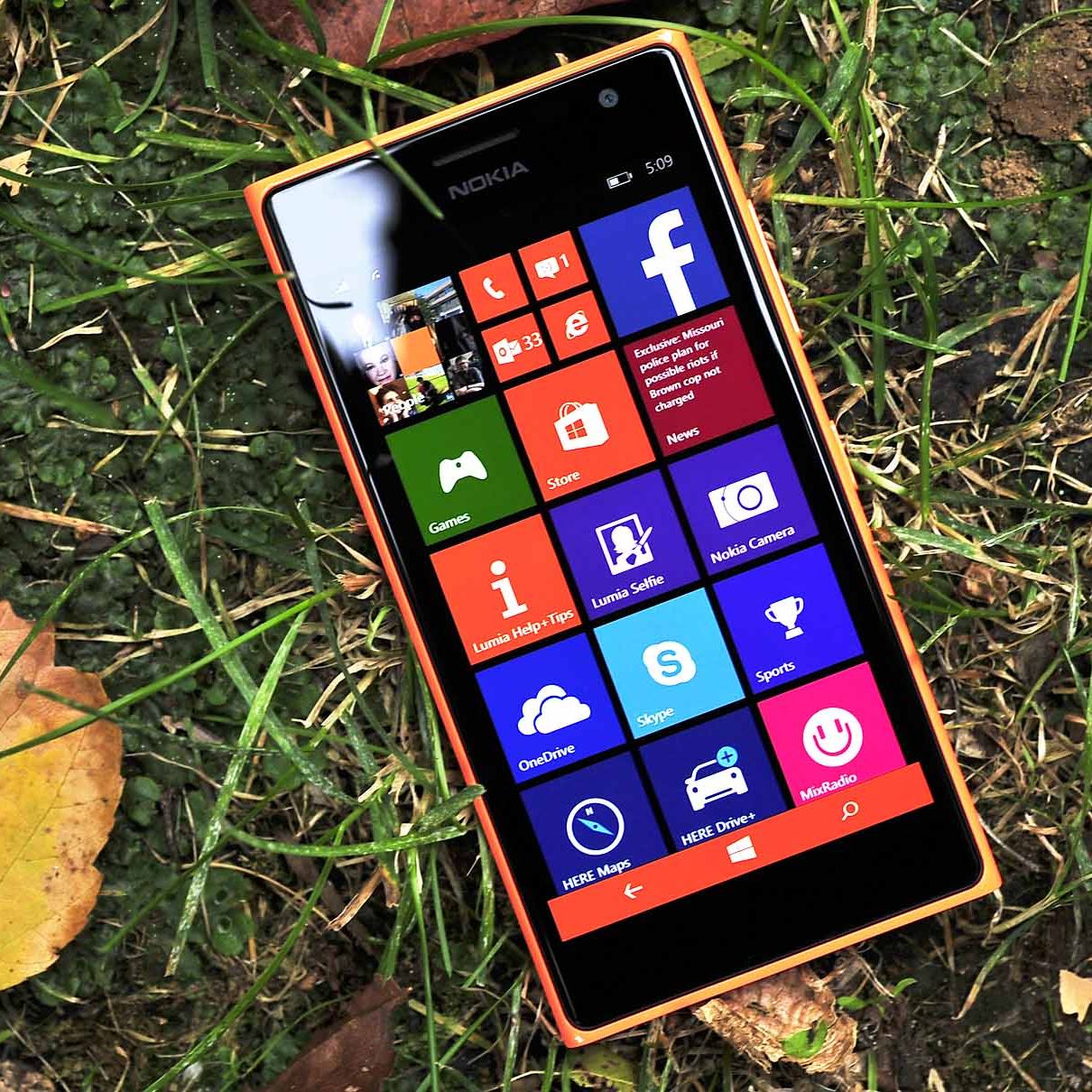 Nokia Lumia 735 – Unboxing and first impressions of the affordable selfie  phone | Windows Central, image size:1210x1210
