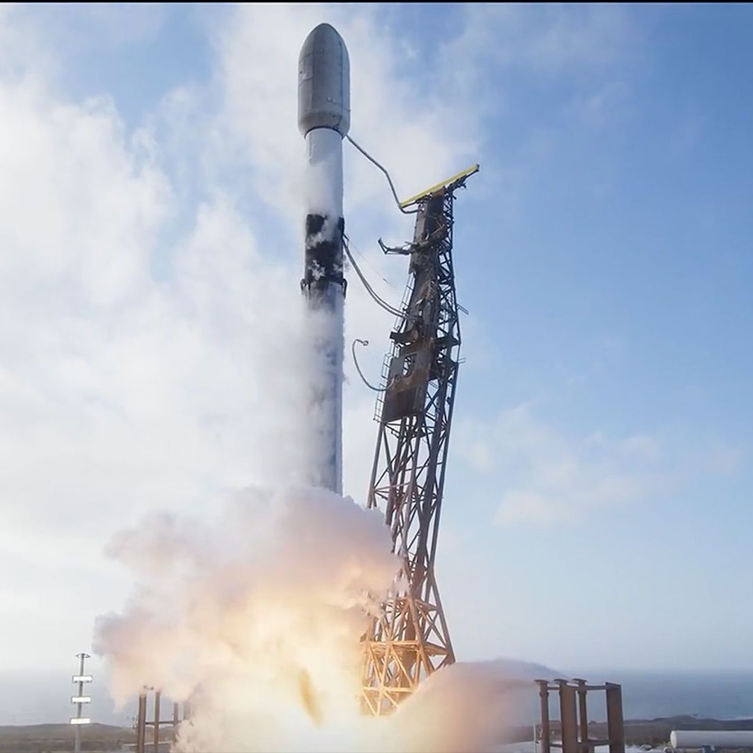 SpaceX launches 27 Starlink satellites to orbit from California