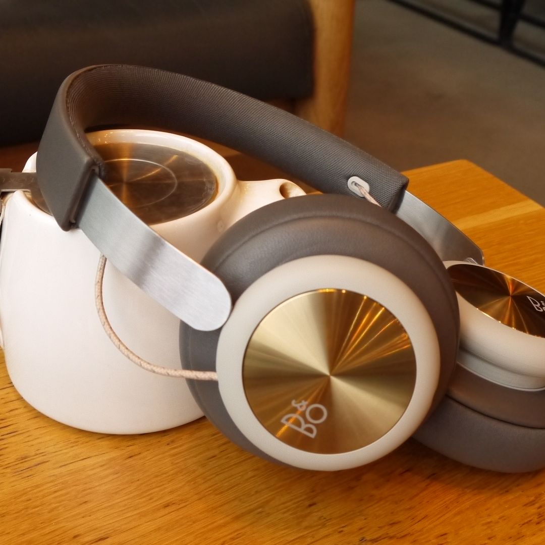 Bang & Olufsen Beoplay H4 ベージュ Bang & Olufsen Beoplay H4 Wireless Headphones (2nd gen, 2019