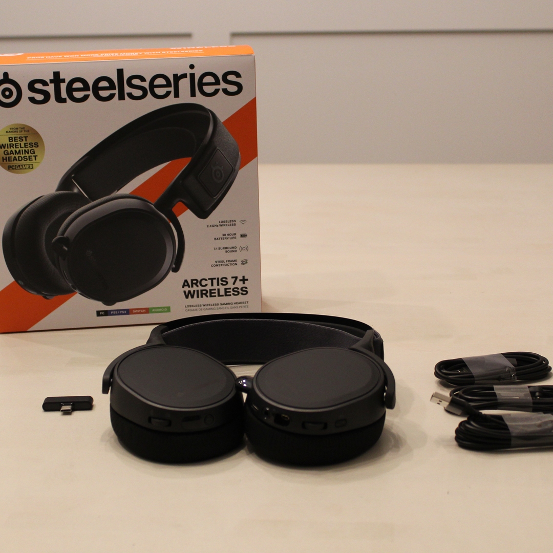 SteelSeries 7+ Review: Affordable and Highly Adaptable Sound