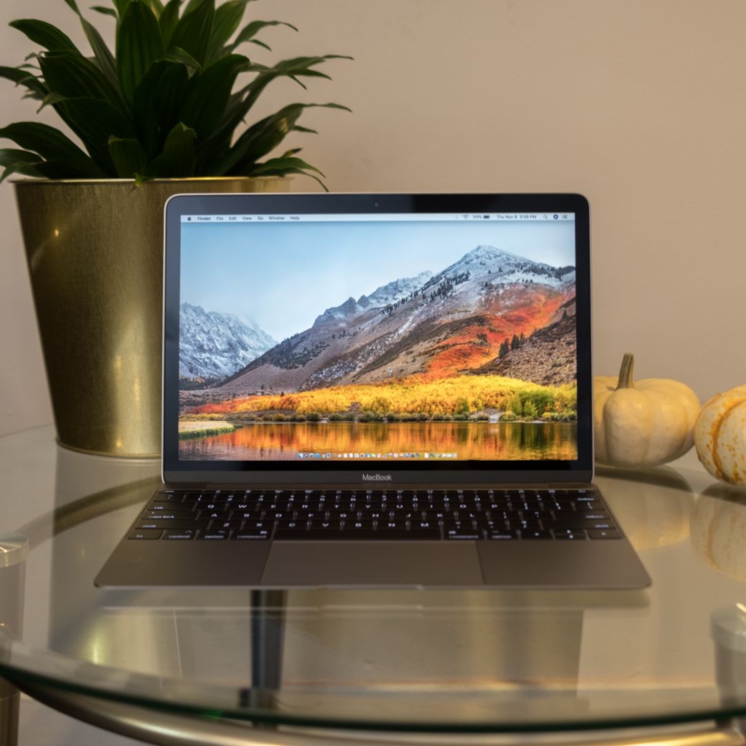Apple MacBook (2017) review: thin, light and beautiful