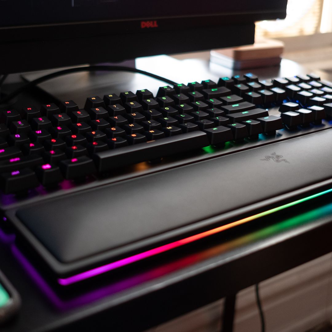 キーボード RAZER HUNTSMAN ELITE Amazon.com: Razer Huntsman Elite Gaming Keyboard: Fast Keyboard