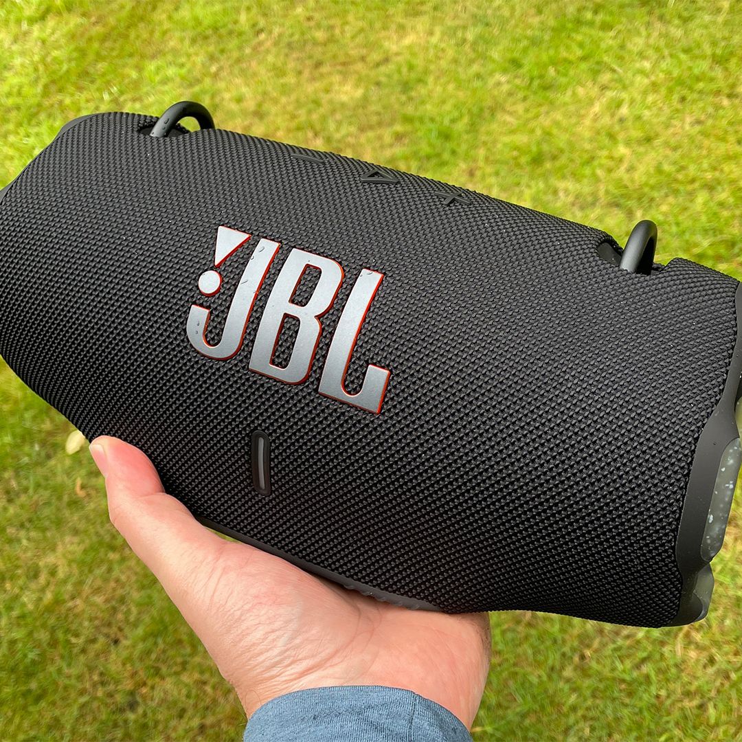 JBL xtreme4 最終値下げ JBL、AI Sound Boost搭載のポータブルスピーカー「JBL XTREME 4」を