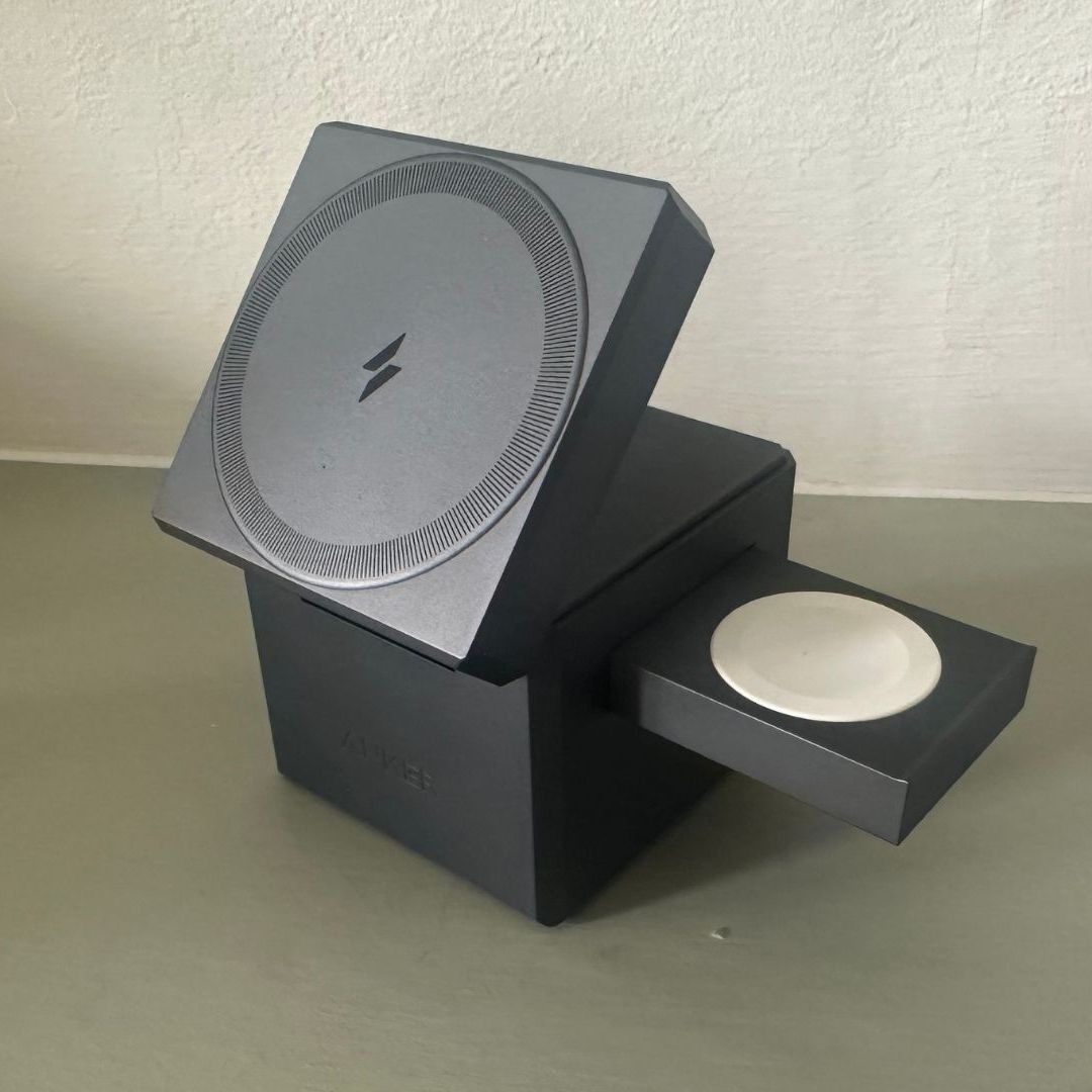 【美品】Anker 3-in-1 Cube with MagSafe Anker Magnetic Wireless Charger (3-in-1 Cube) with MagSafe | Shop Now