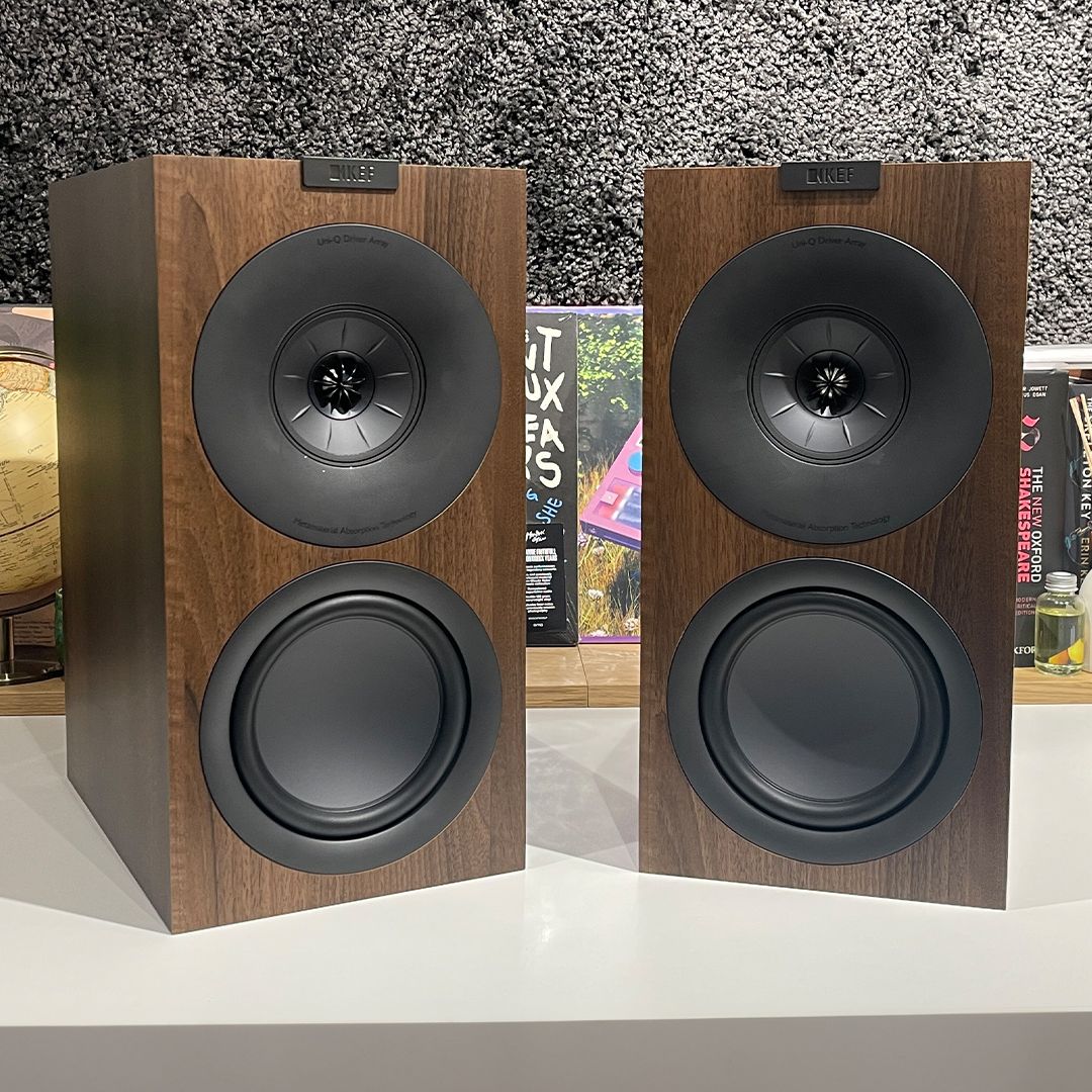 KEF 3WAY Q Concerto  美品 KEF Q Concerto Meta 3-Way Bookshelf Speakers (Pair) | ListenUp