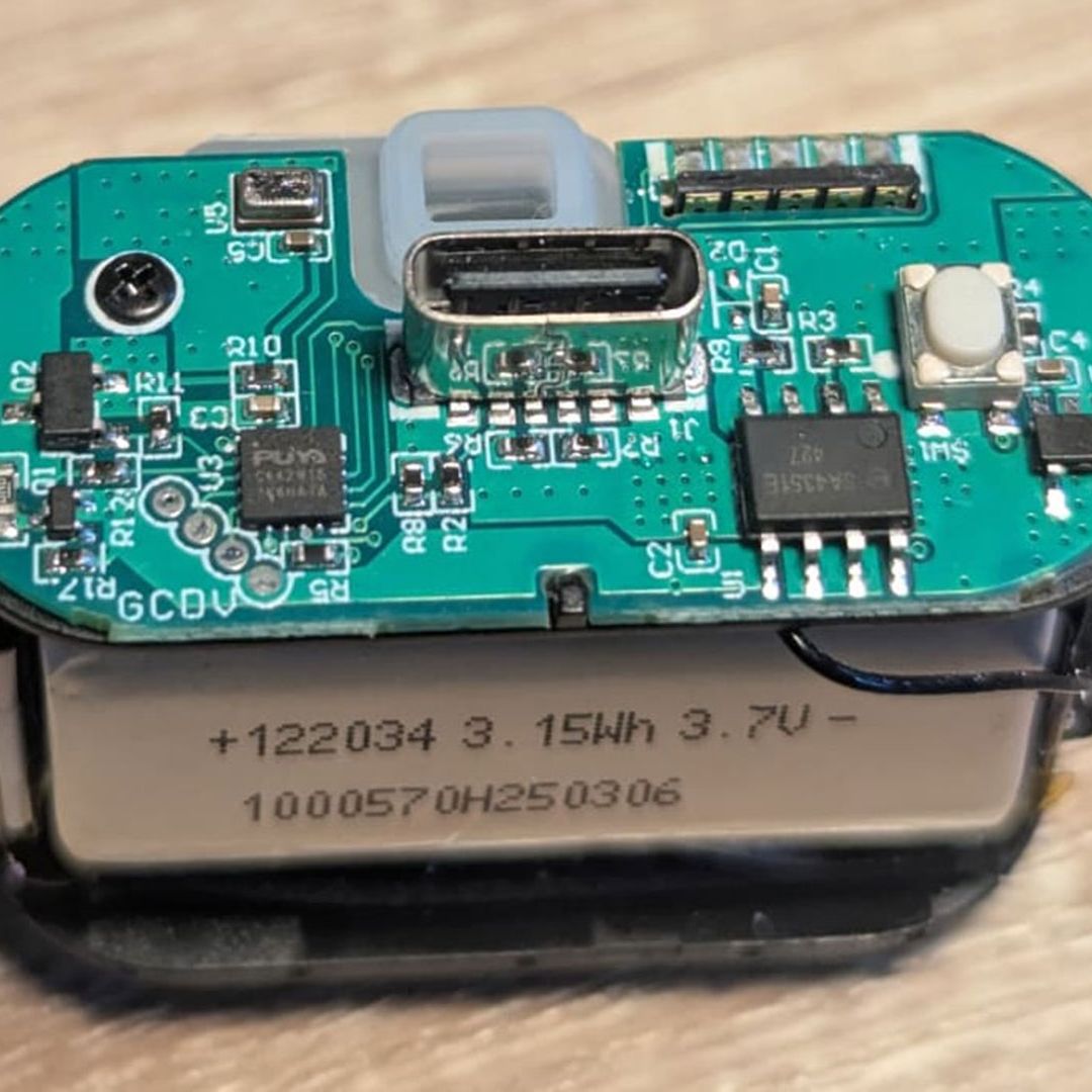 Engineer creates 'blazingly fast' web server powered by a disposable vape —  'VapeServer' powered by 24 MHz Arm chip with 24 kilobytes of flash, 3KB of  SRAM