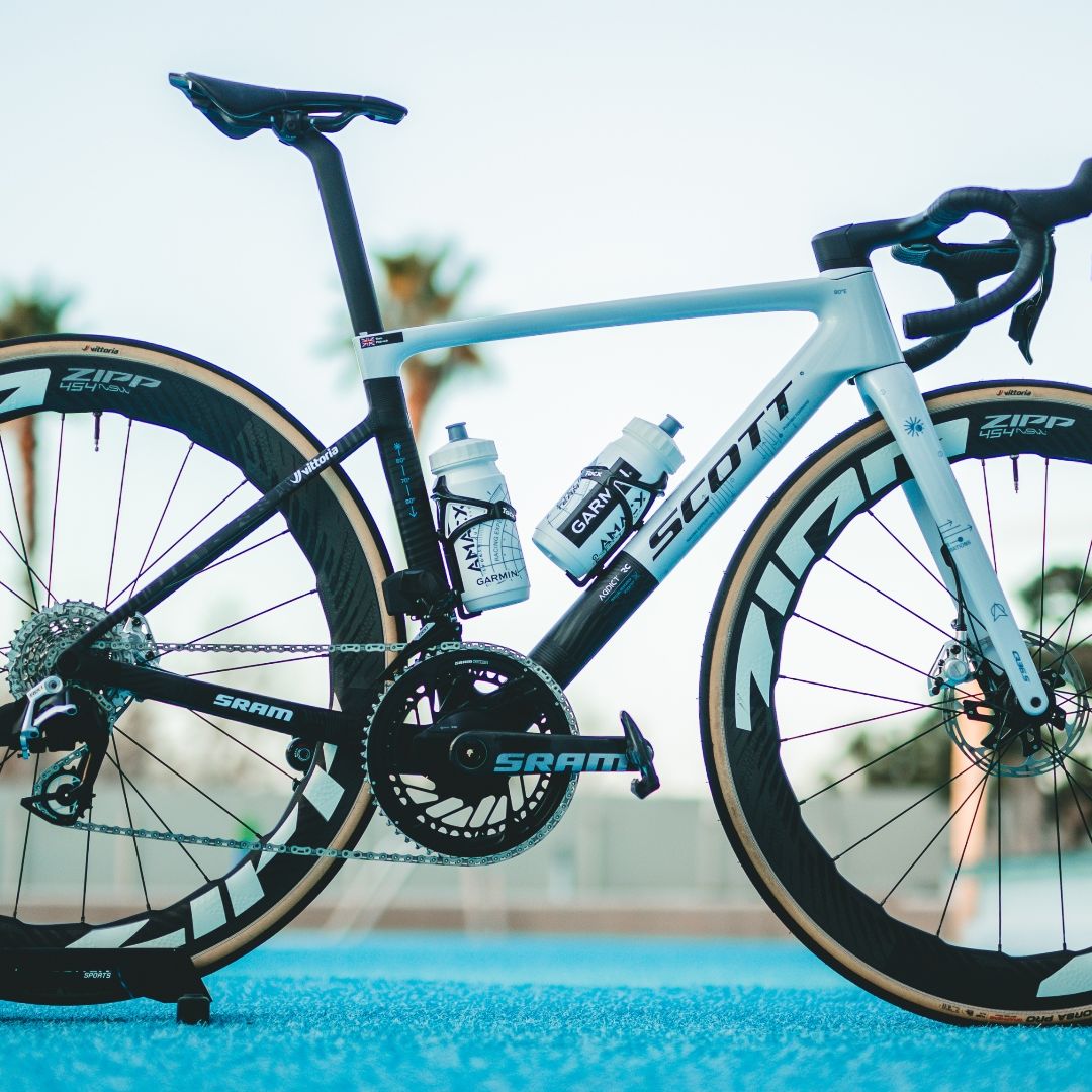 Hitting the nail on the head at 6.8 kilograms: Tom Pidcock's Scott