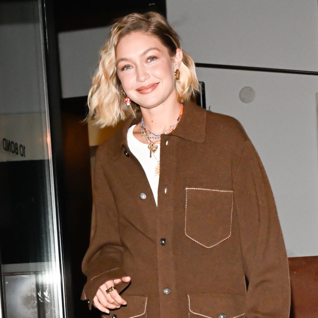 gigi hadid brown dress Gigi Hadid opens Ralph Lauren show in New York
