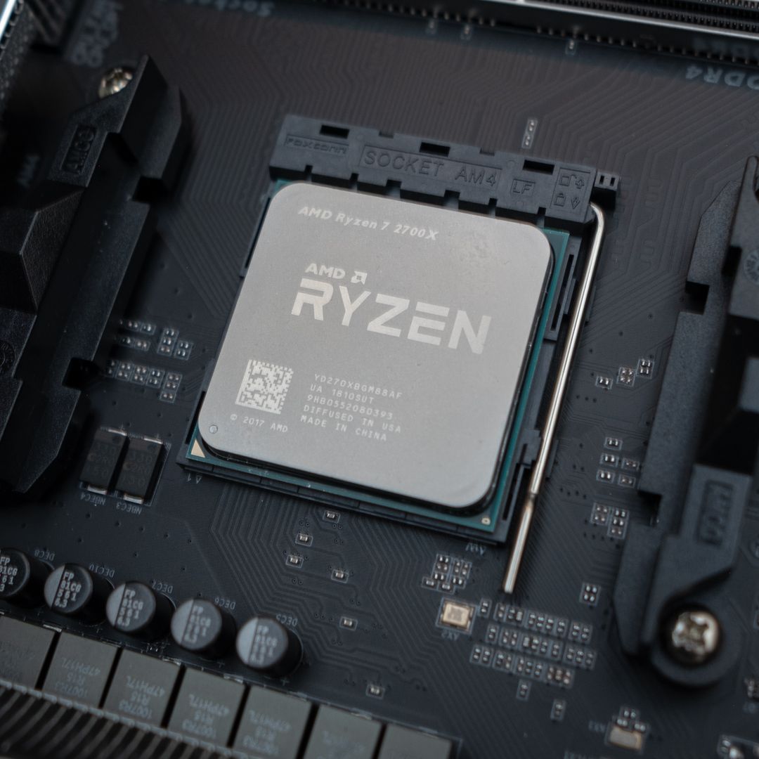 CPU AMD Ryzen 7 2700X AMD Ryzen 7 2700X R7-2700X 3.7 GHz 8-Core 16-Thread 16M