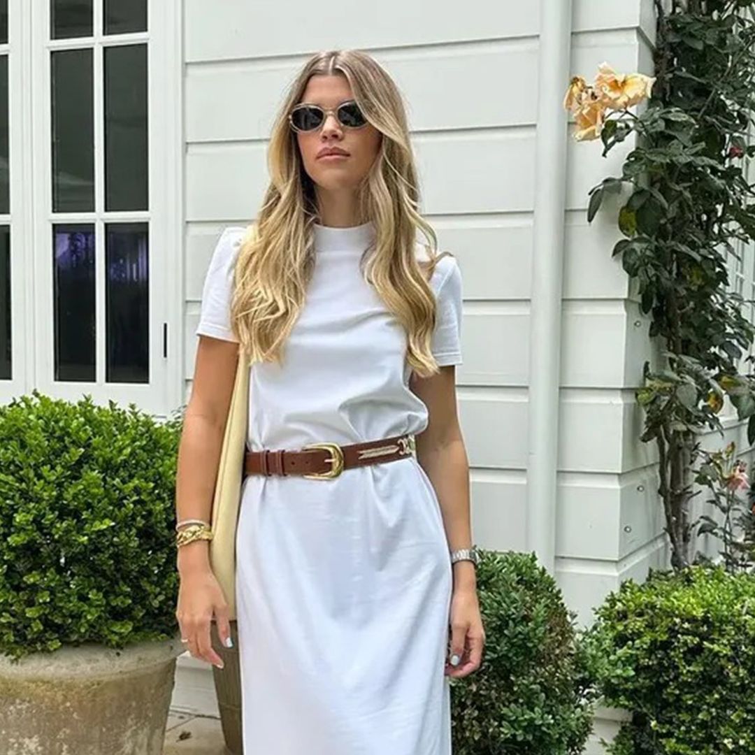 The T-Shirt Dress Is the Ultimate Throw-On Item for Summer | Who What Wear The T-Shirt Dress Is the Ultimate Throw-On Item for Summer | Who What Wear