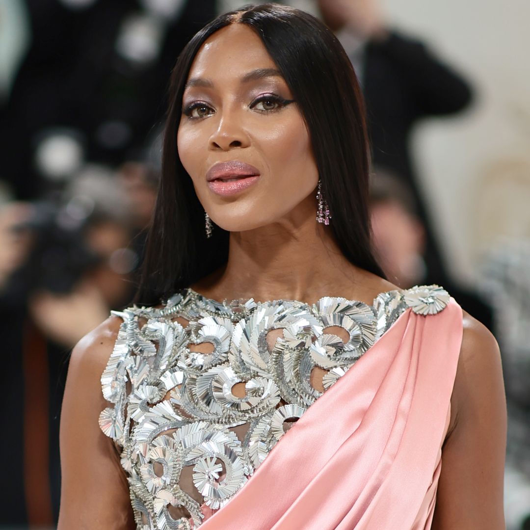 Naomi Campbell's Hair at Milan Fashion Week Was High Drama | Marie Claire Naomi Campbell's Hair at Milan Fashion Week Was High Drama | Marie Claire