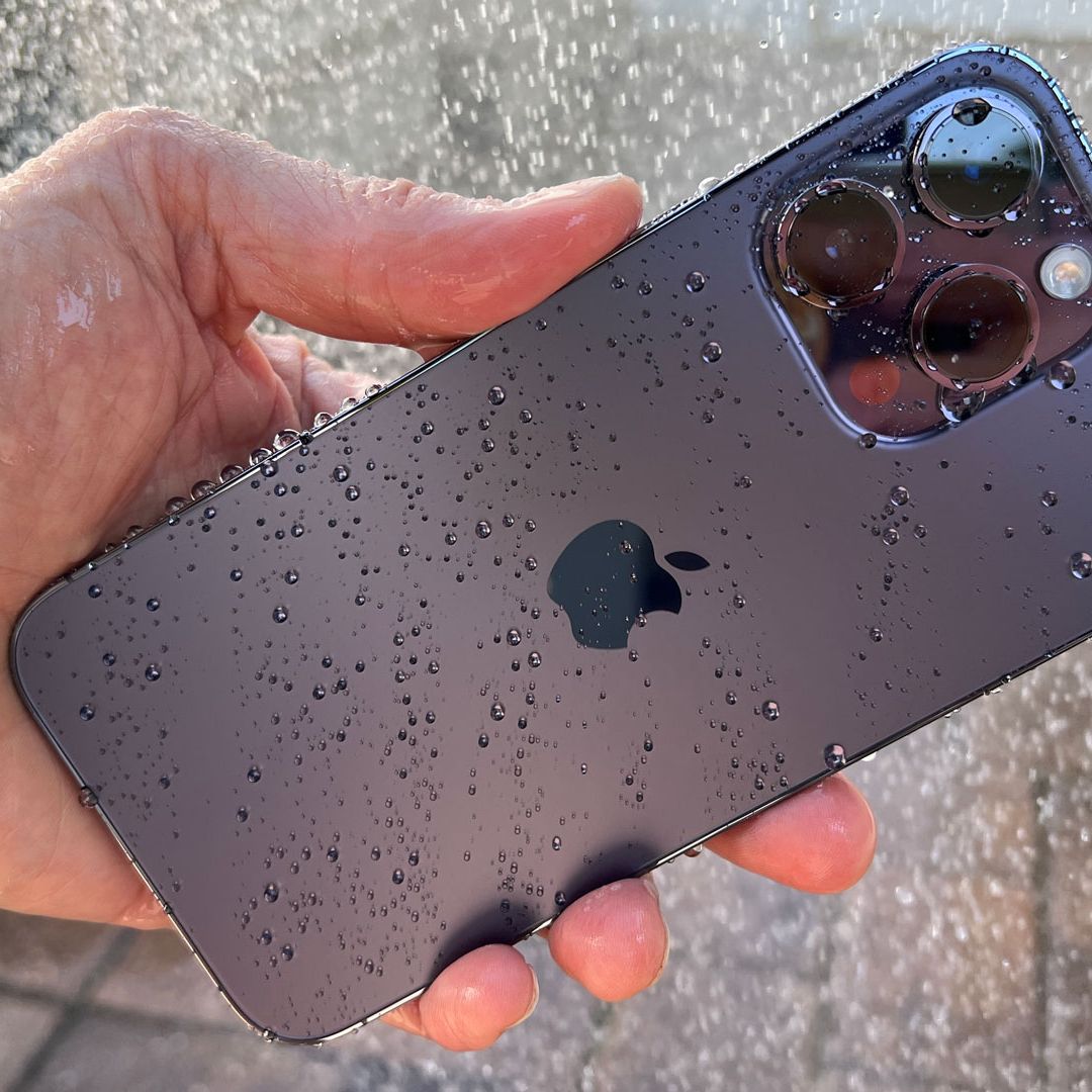 iPhone 14 Pro Max drop test goes about as well as you'd expect
