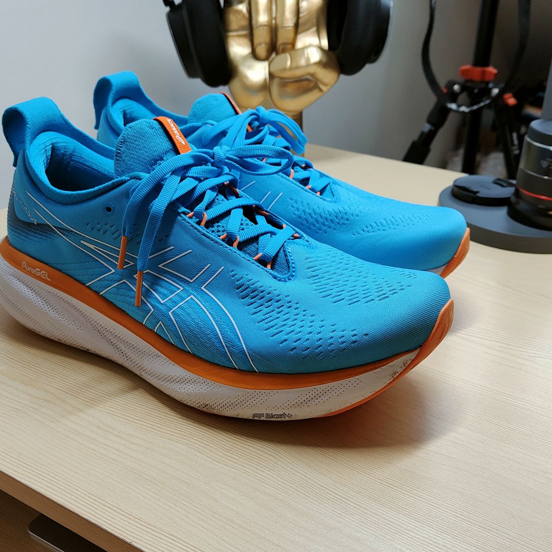 asics - チココ✨ dm9Ht49zd8uWBaeW8bksEC.jpg