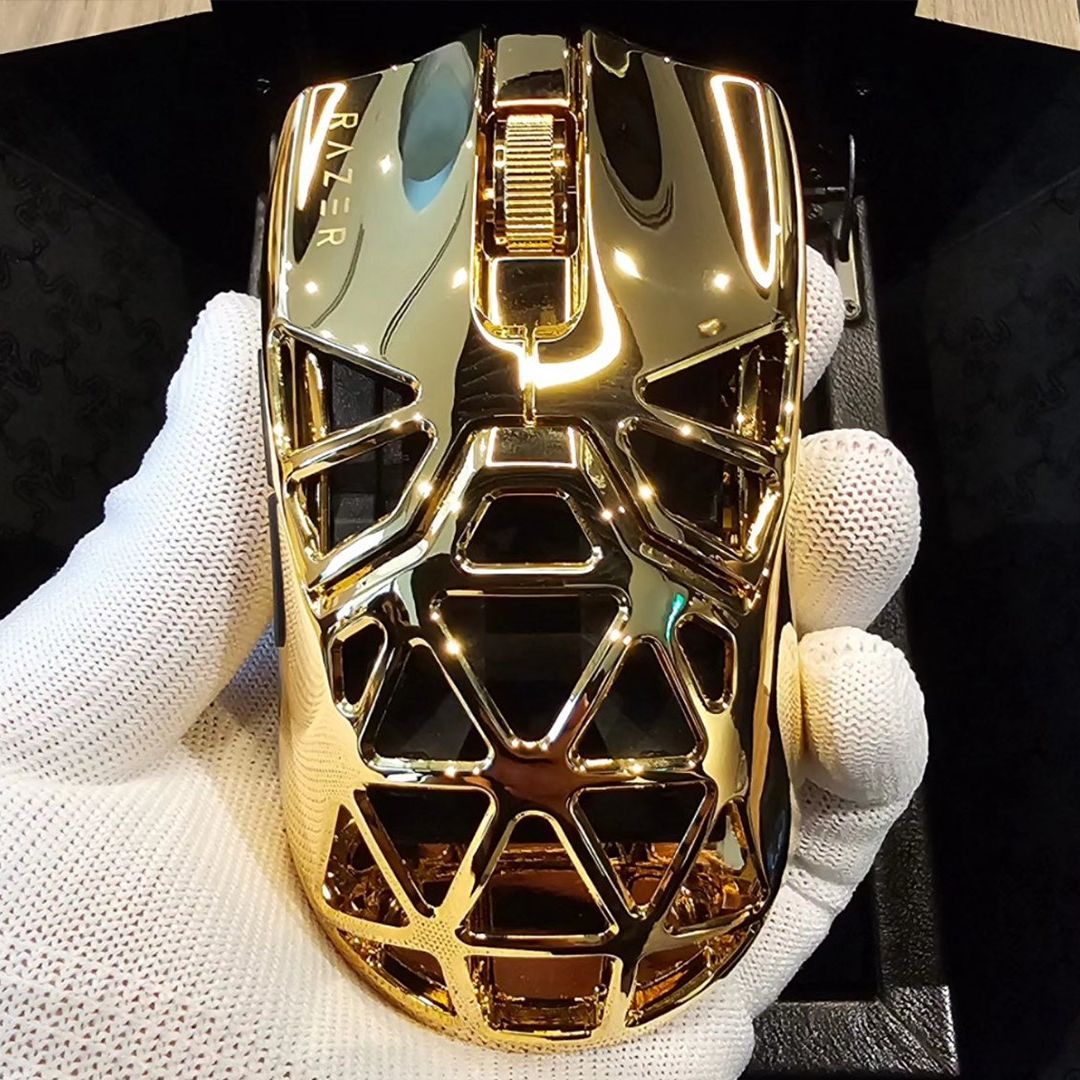 This 24 karat gold Razer gaming mouse is giving off major Scrooge