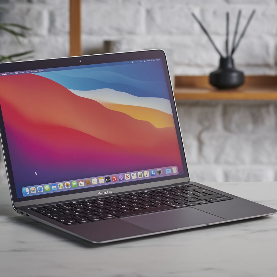 MacBook Air 2020 m1 8gb 13インチ MacBook Air (M1, 2020) - 技術仕様 - Apple サポート (日本)