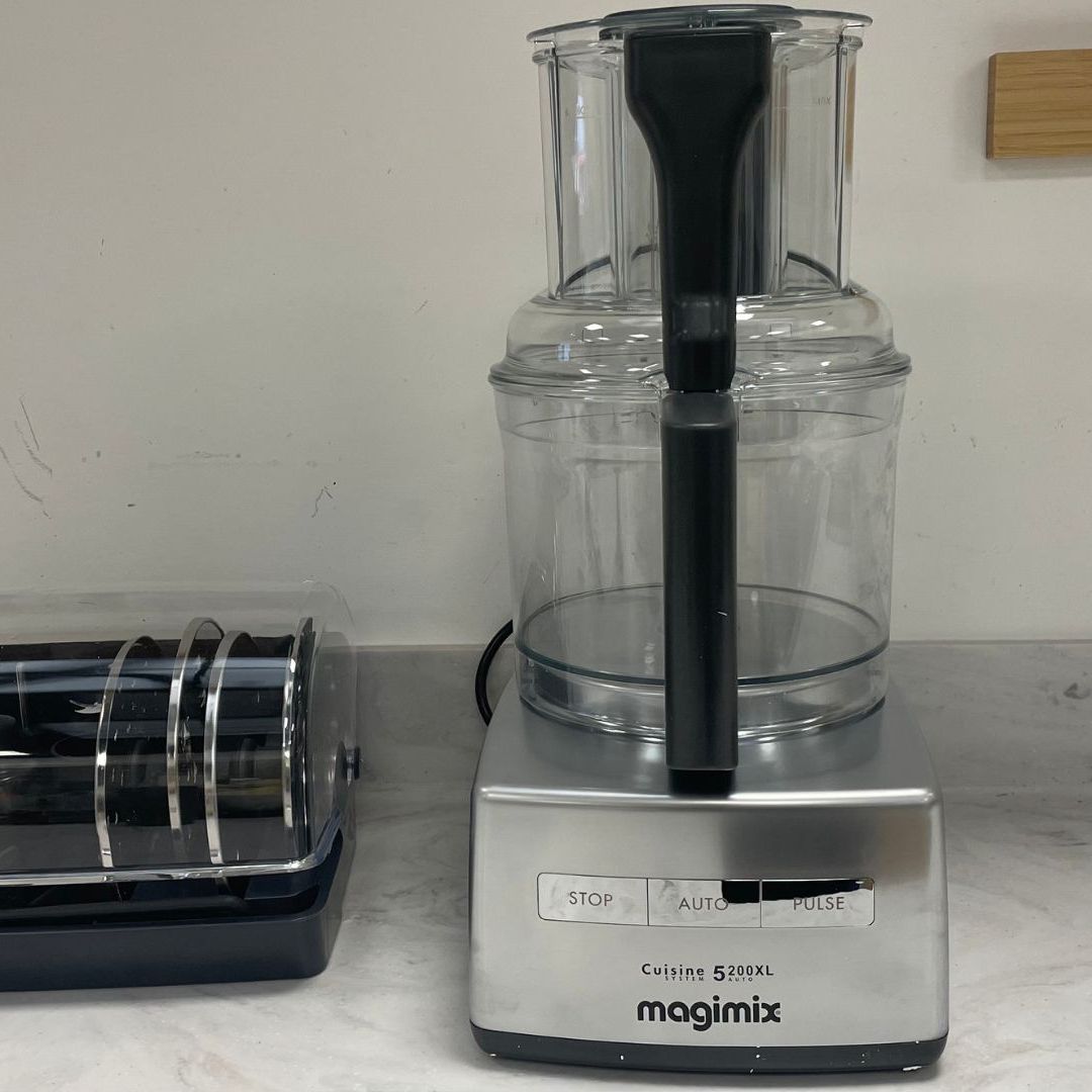 MAI mai Magimix Compact 5200 XL Chrome 1100 Watt Food Processor with