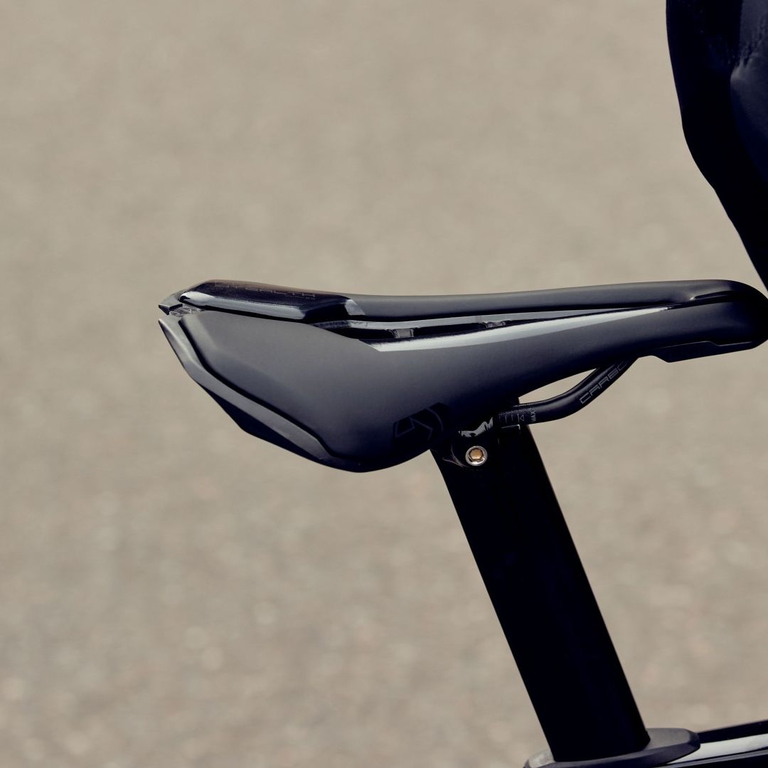 New PRO Stealth Curved saddle designed for better stability in an