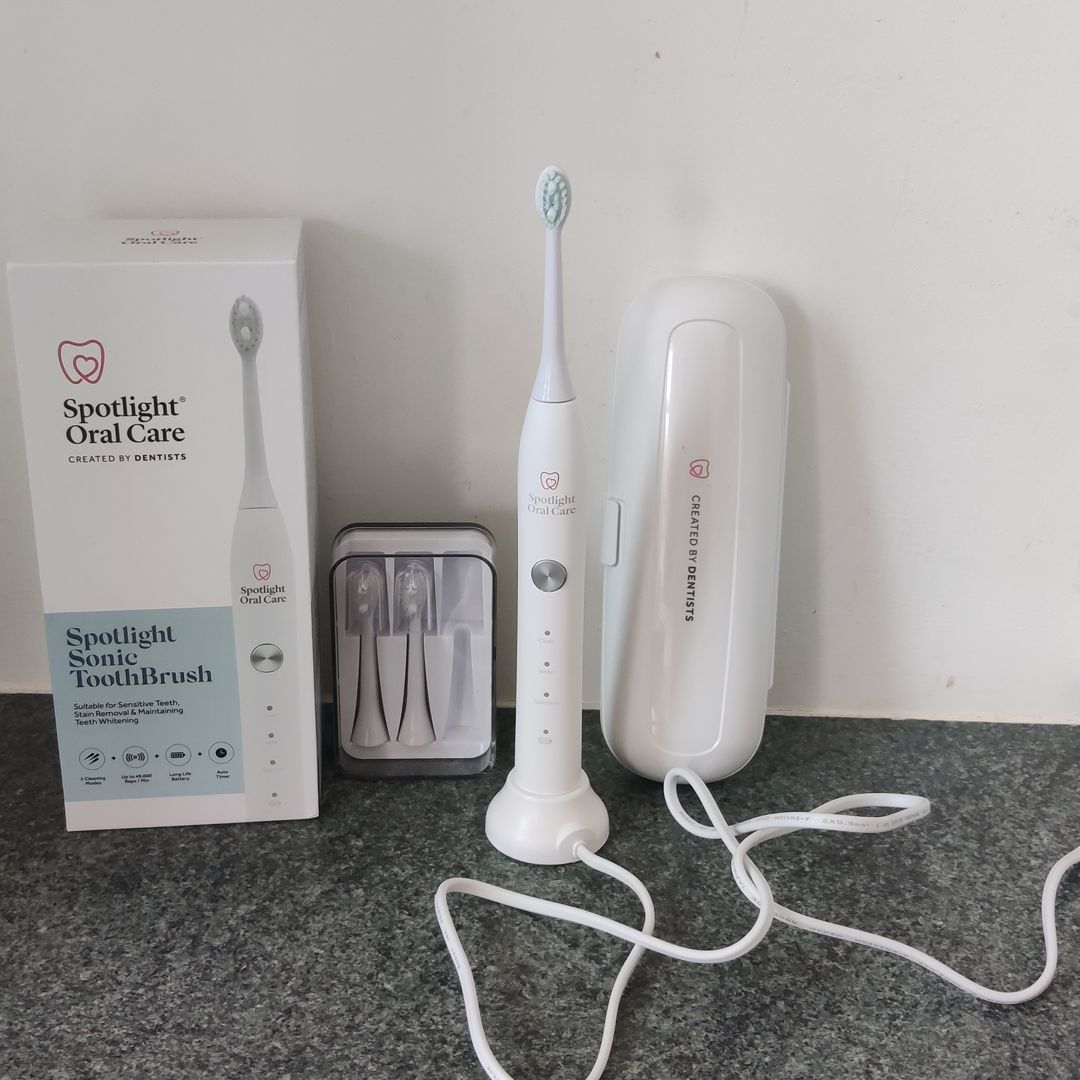 VV Dental Family Sonic Electric Toothbrush – Rechargeable, 6 Modes, 4 Heads, IPX7