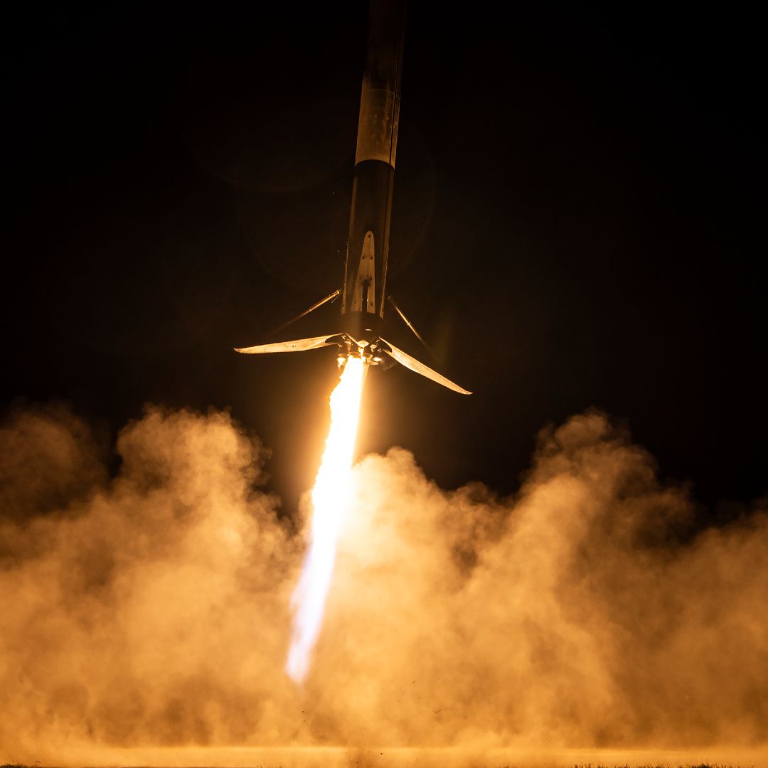 SpaceX's fiery Falcon 9 comes in for a landing photo of the day
