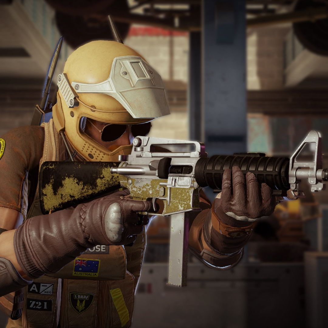 Rainbow Six Siege Burnt Horizon Gridlock vs. Mozzie: Which is best