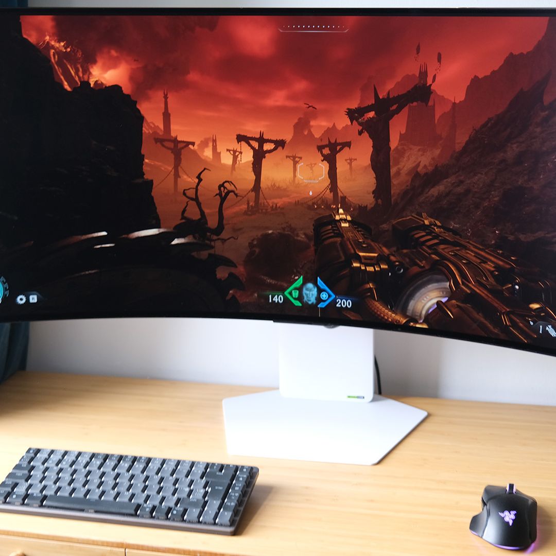 LG UltraGear GX9 review: OLED is the way for this 39-inch