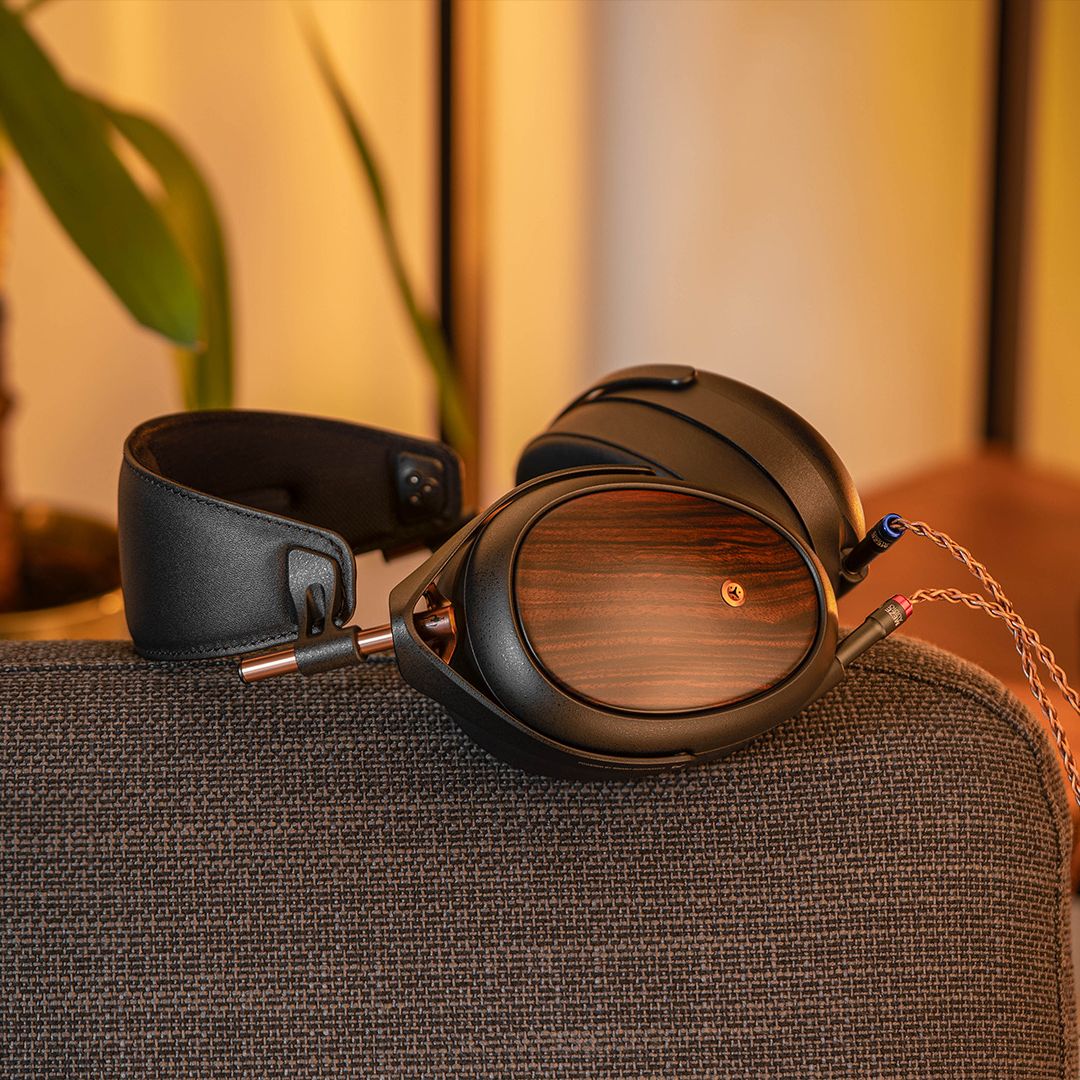 meze audio LIRIC 2 有線平面駆動 密閉型ヘッドホン 程度良好 Meze Audio Meze Audio LIRIC II / メゼ オーディオ | subsclife