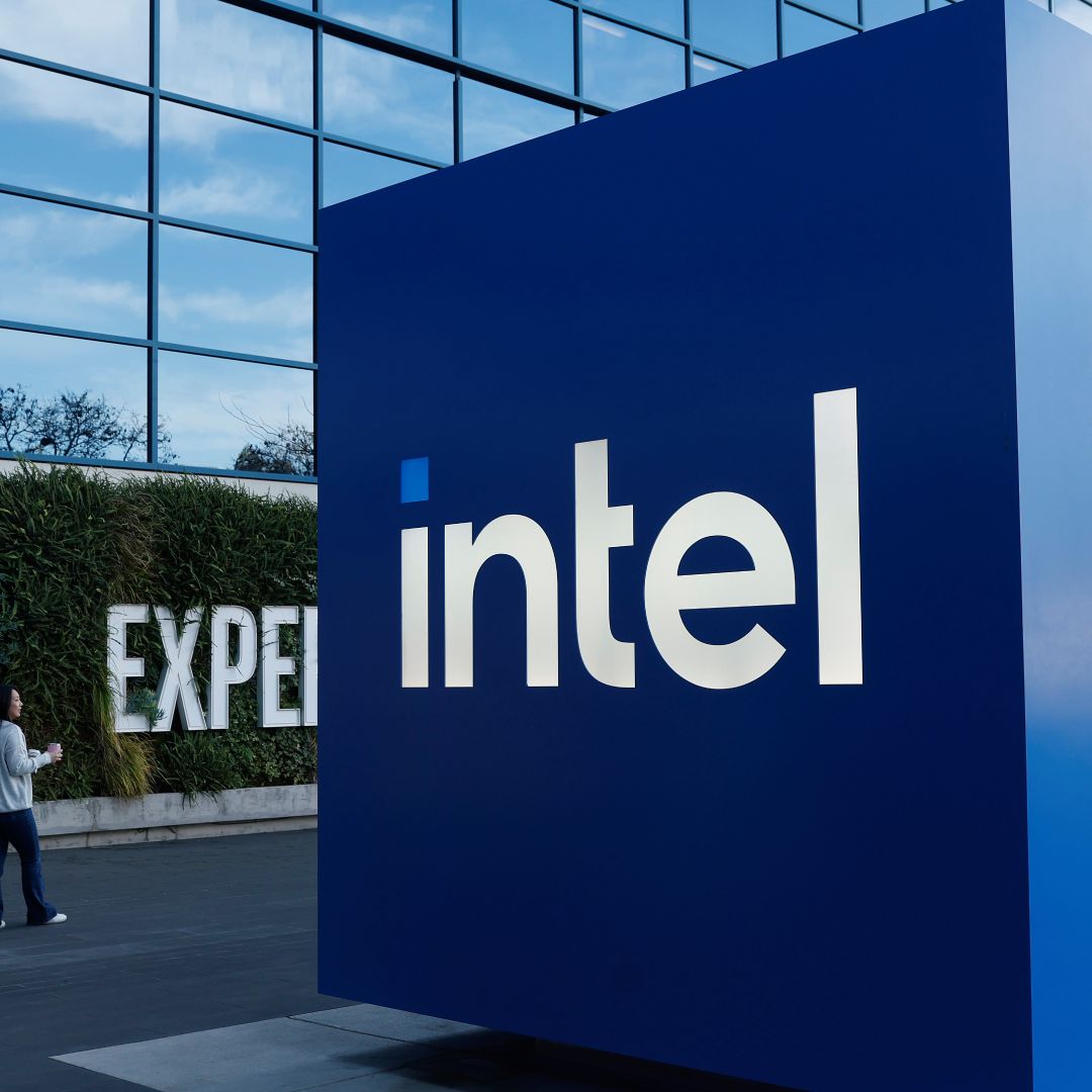 INTELLIGÉ EX 24+ 5点セット Intel leans on LPDDR5X to dodge global HBM crisis, leaked Crescent