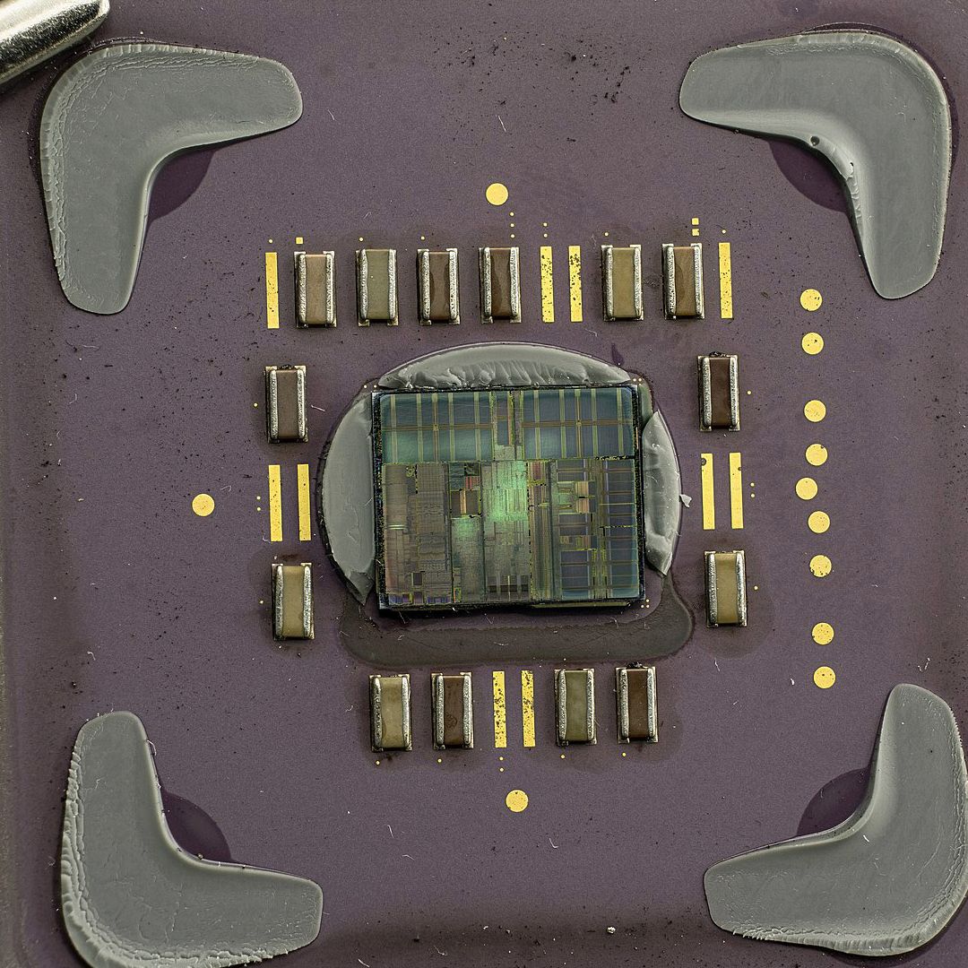 AMD's K6-III 'Sharptooth' debuted this week in 1999 with on-die L2