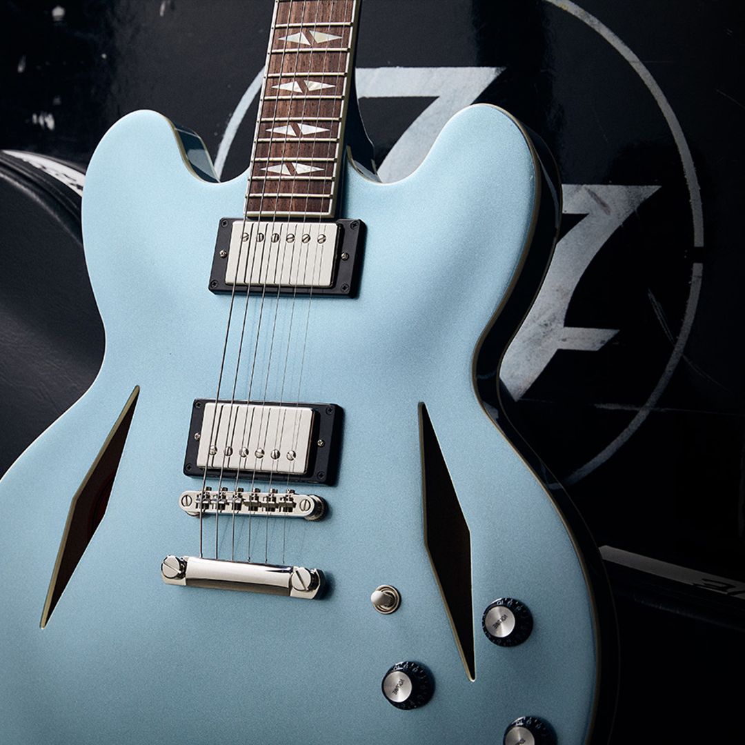 ギター Epiphone Dave Grohl DG-335 Epiphone Dave Grohl DG-335 Semi-Hollow Electric Guitar Pelham Blue