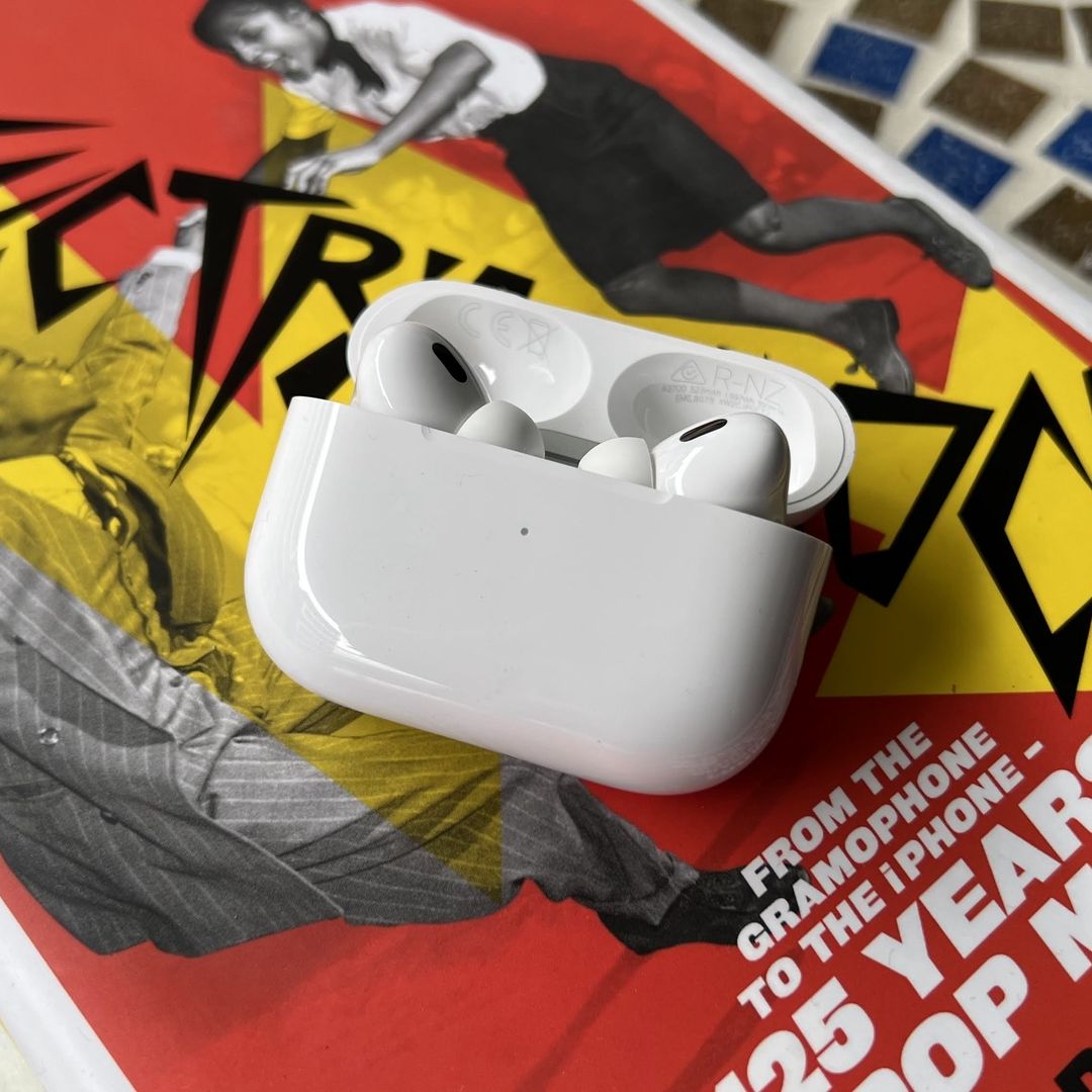 First generation AirPods Pro are getting a cool AirPods Pro 2
