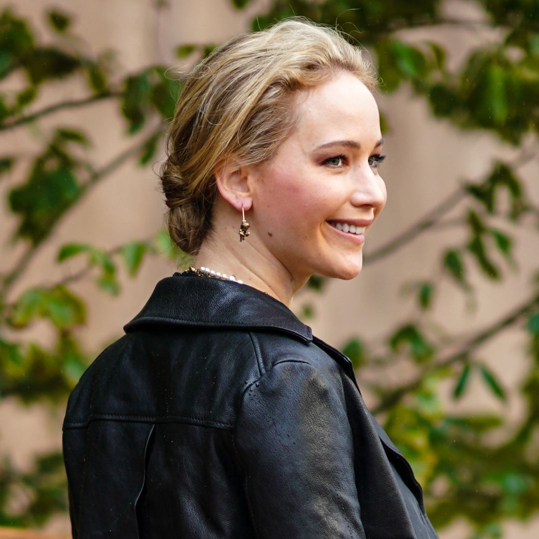 Jennifer Lawrence's Leather Jacket Outfit Is My Fall Styling Ideal | Marie Claire Jennifer Lawrence's Leather Jacket Outfit Is My Fall Styling Ideal | Marie Claire