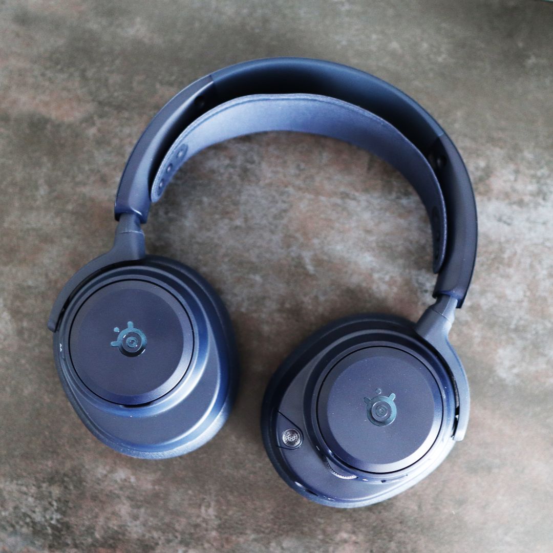 SteelSeries Arctis Nova Pro Omni review | PC Gamer