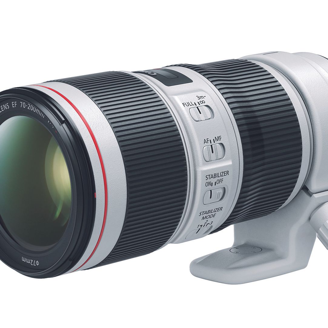 【美品】Canon EF 70-200mm f/2.8L IS II USM Amazon.com : Used Canon 70-200mm F2.8 L is II Lens W/Lens Hood and