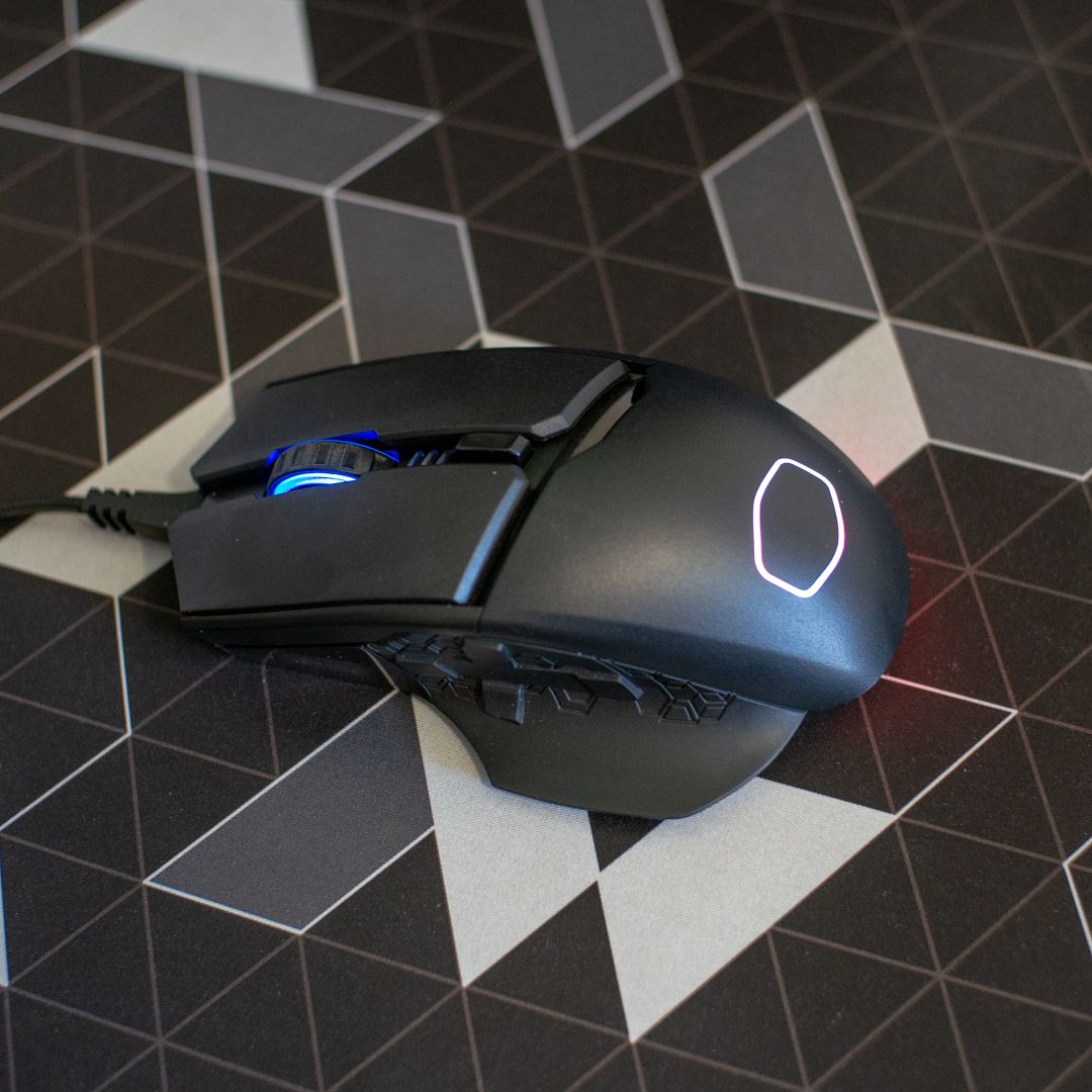 Cooler Master MM830 gaming mouse review | TechRadar