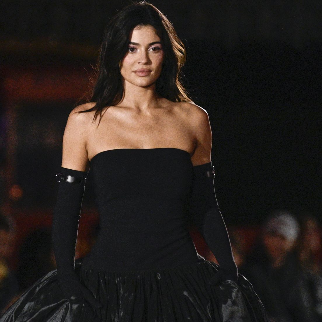 Kylie Jenner Shuts Down Coperni's Spring 2025 Disneyland Paris Runway |  Marie Claire