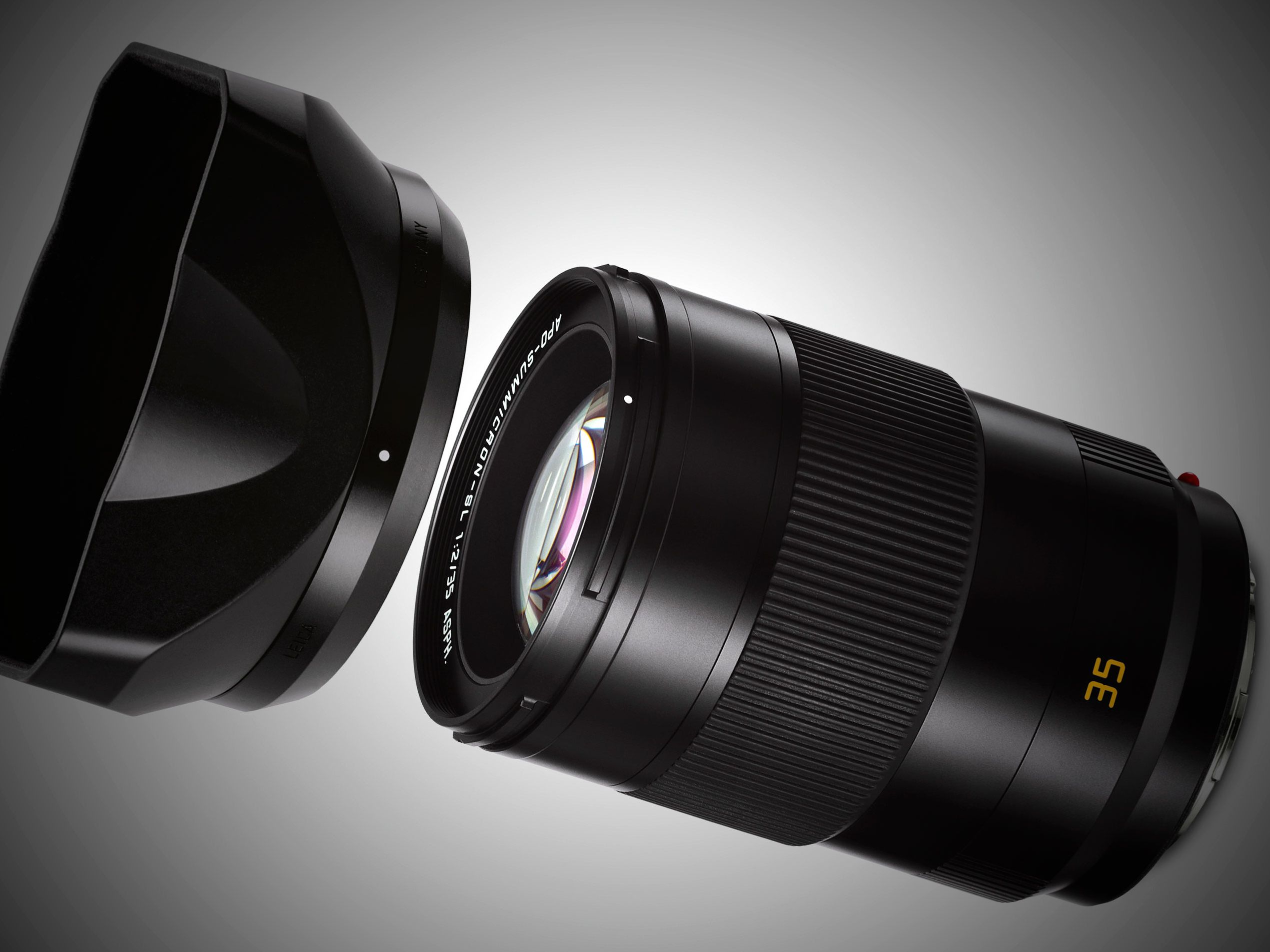 Leica's new APO-Summicron-SL 35mm f/2 ASPH. looks great… but can