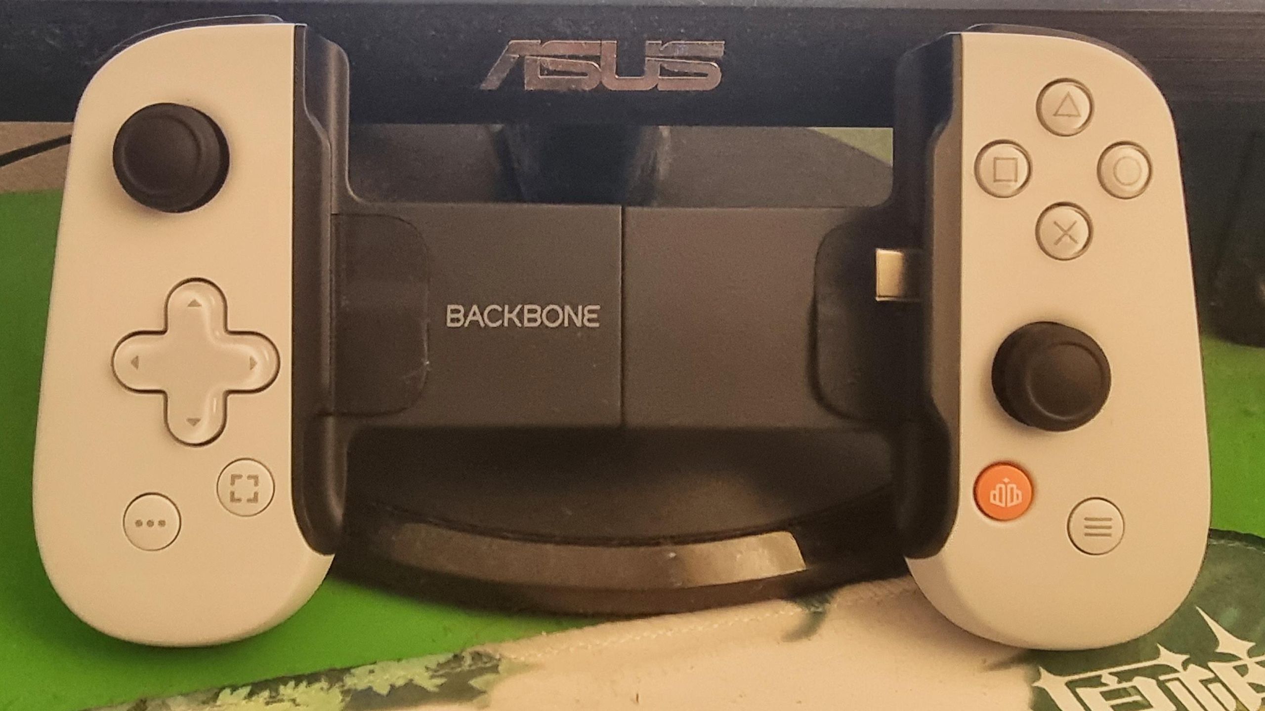 Backbone One - PlayStation　Edition Free Shipping! Backbone Mobile Gaming Controller for iPhone