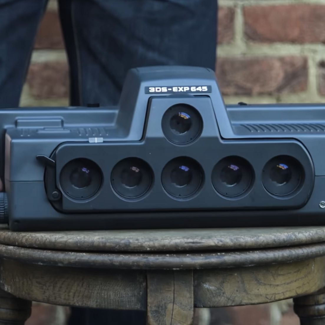 This six-lens analog camera is so strange, even the Internet's