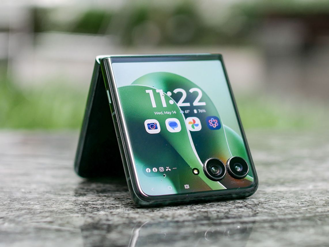 Motorola Razr Ultra 2025 review: The most powerful flip phone to date |  Tom's Guide