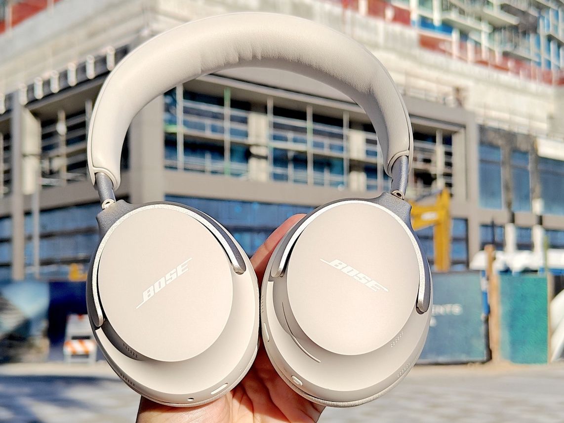 BOSE ホワイト　QUIETCOMFORT ULTRA HEADPHONES Amazon.com: Bose QuietComfort Ultra Wireless Noise