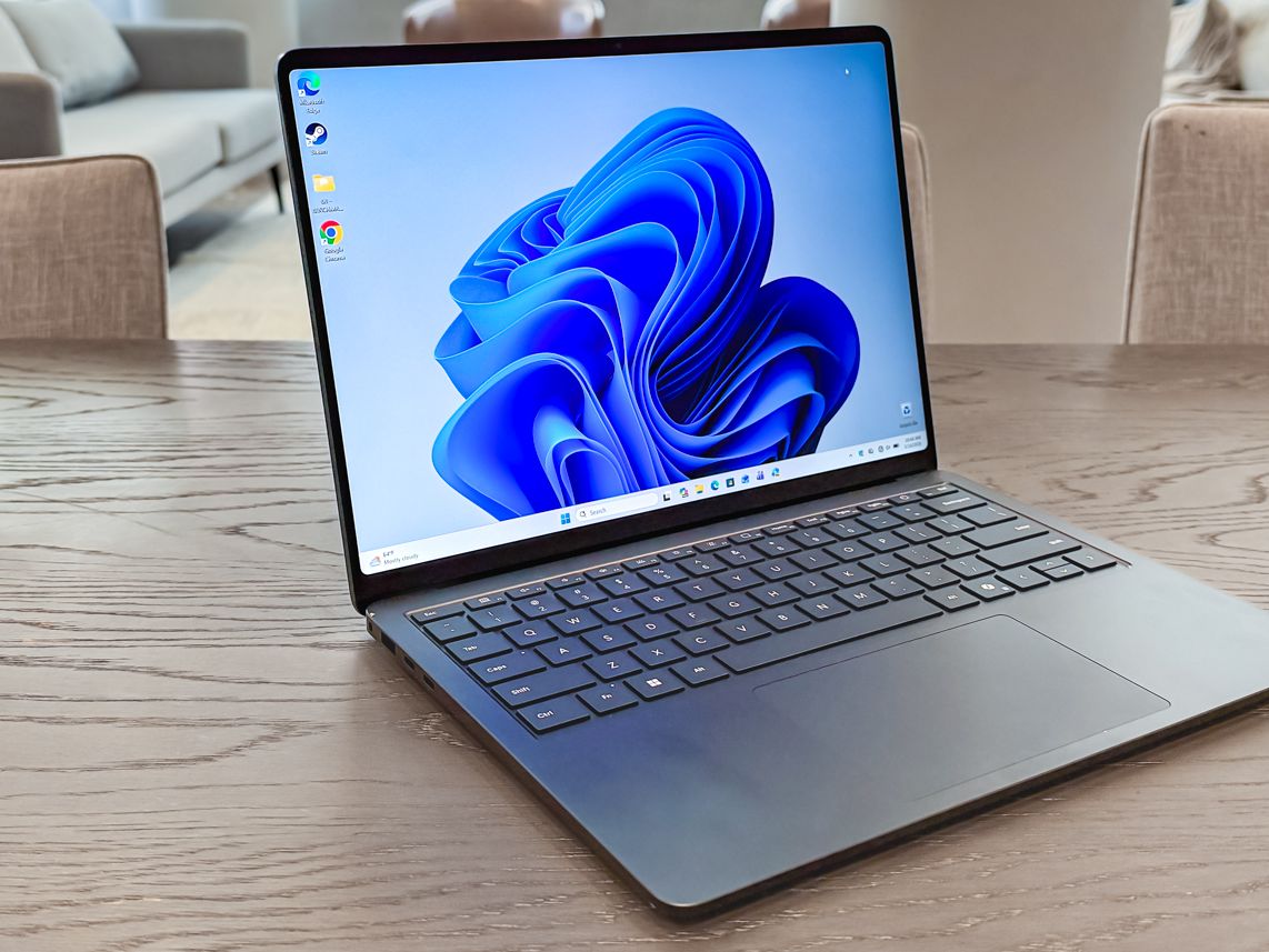 八3157 Surface Microsoft　ノートパソコン Microsoft Surface Laptop 8 review: Fast Panther Lake power