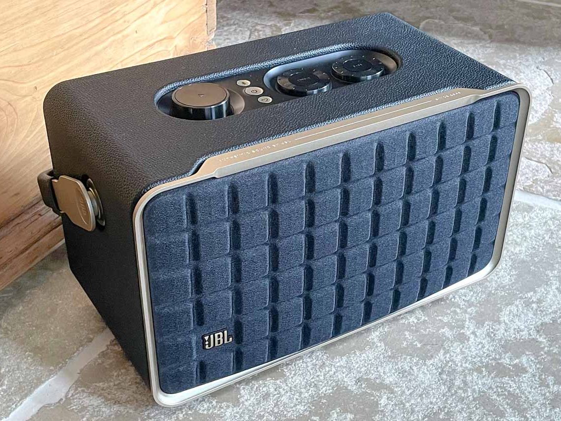 JBL Authentics 300 review | Tom's Guide