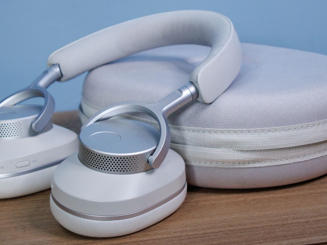 I just tested these HiFi ANC headphones, and they're my new