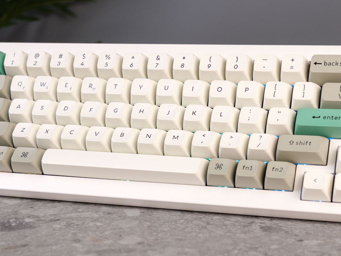 【美品】keychron Q65 MAX white US Keychron Q65 Max Barebone Knob Version QMK/VIA Wireless
