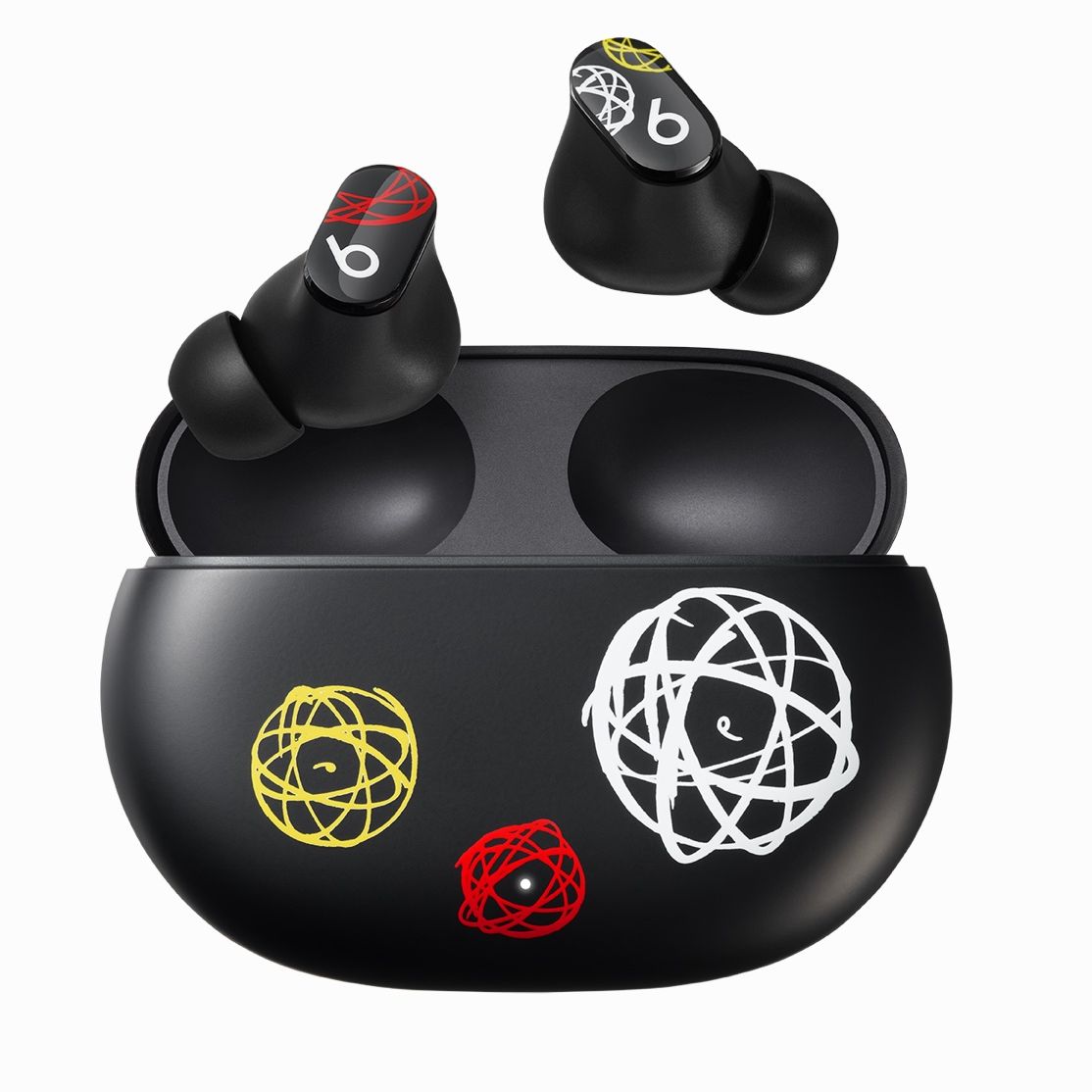 週末セール！【美品】Beats by Dr. Dre Artist Futura Futura x Beats by Dre Solo HD Headphones | Hypebeast