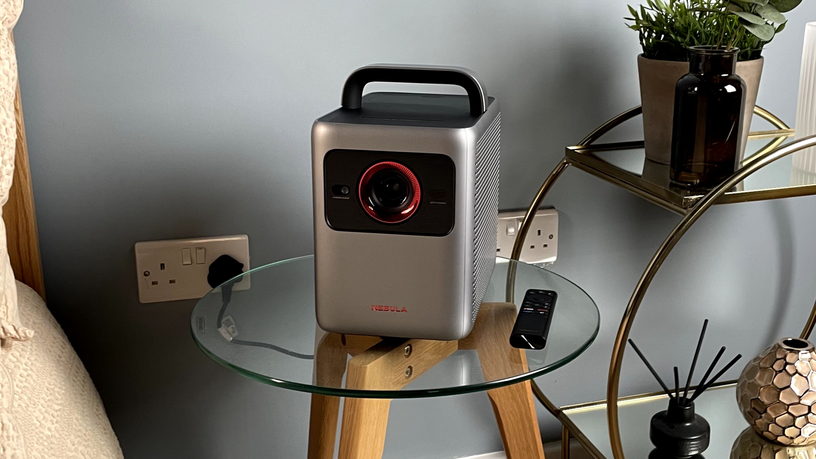 I tried Nebula's new portable 4K laser projector, and here I tried Nebula's new portable 4K laser projector, and here