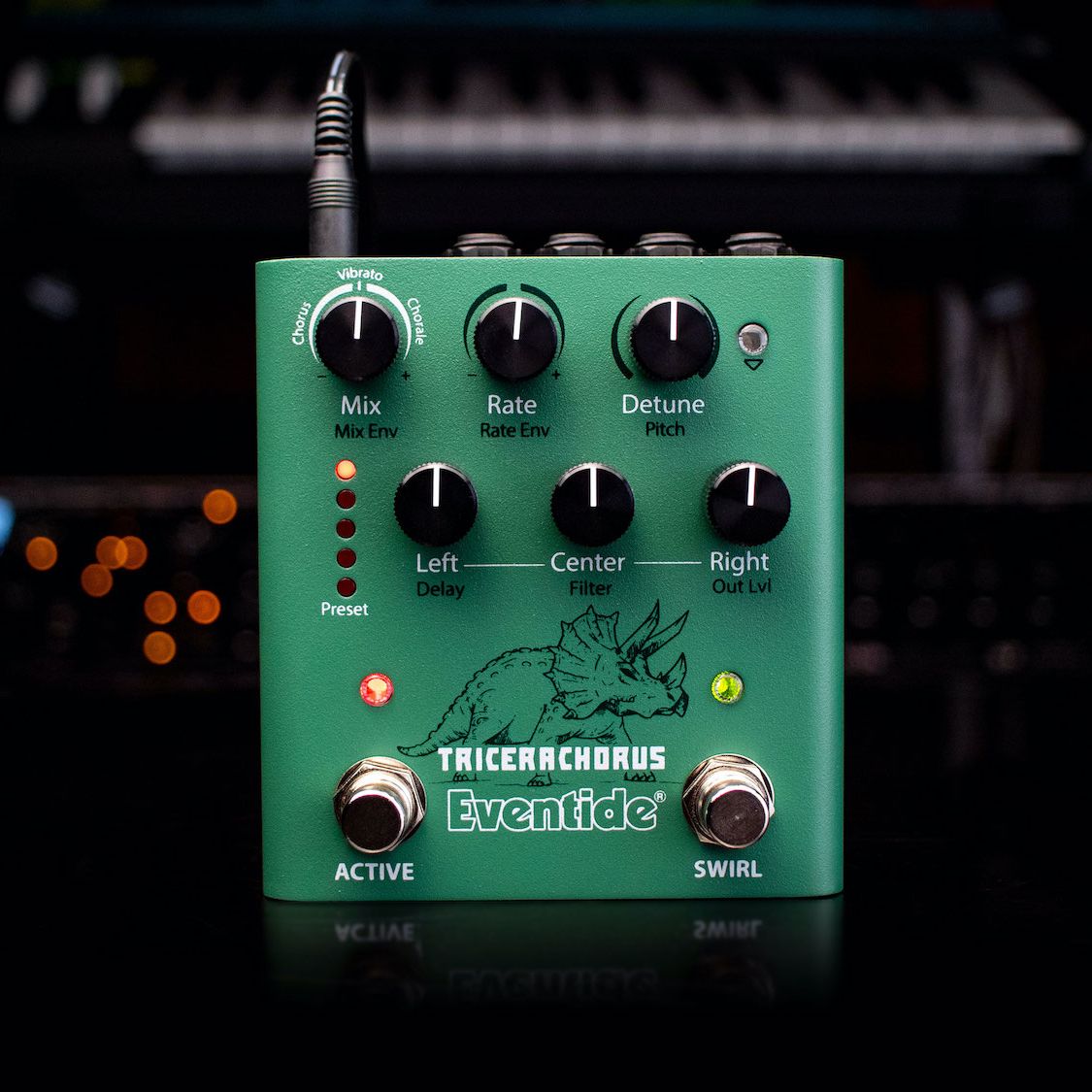 Bucket brigade-style chorus sounds and MicroPitch detuning meet in