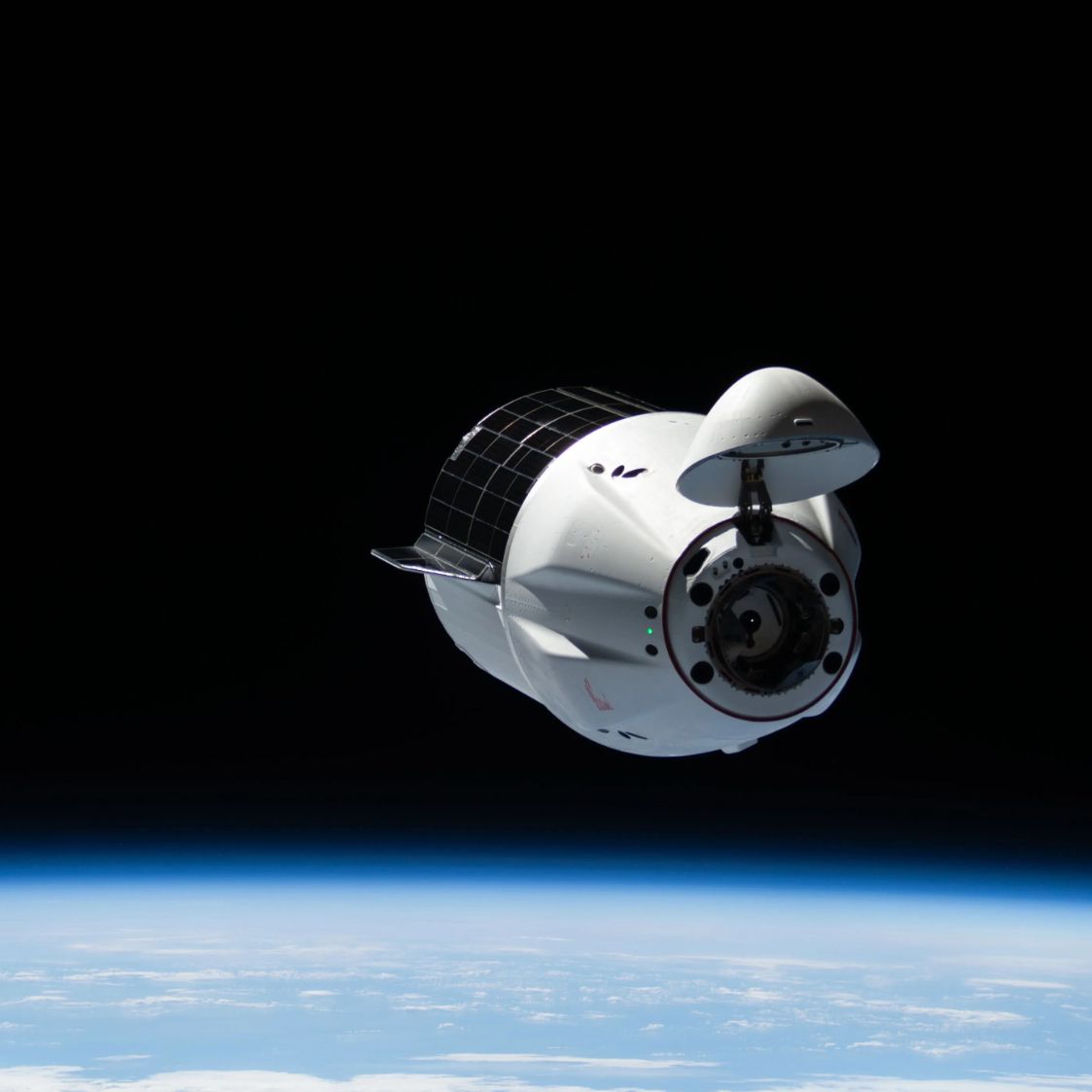 【未開封含】DragonAsh / capsule / Steady&Coセット SpaceX Dragon cargo capsule boosts ISS higher above Earth in key