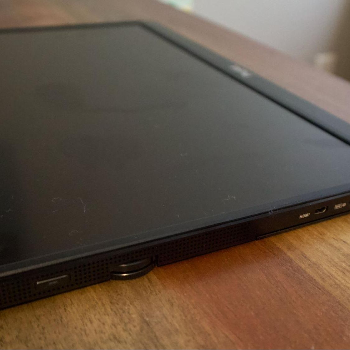 Asus ProArt PA148CTV Portable Monitor Review: Great Colors Asus ProArt PA148CTV Portable Monitor Review: Great Colors