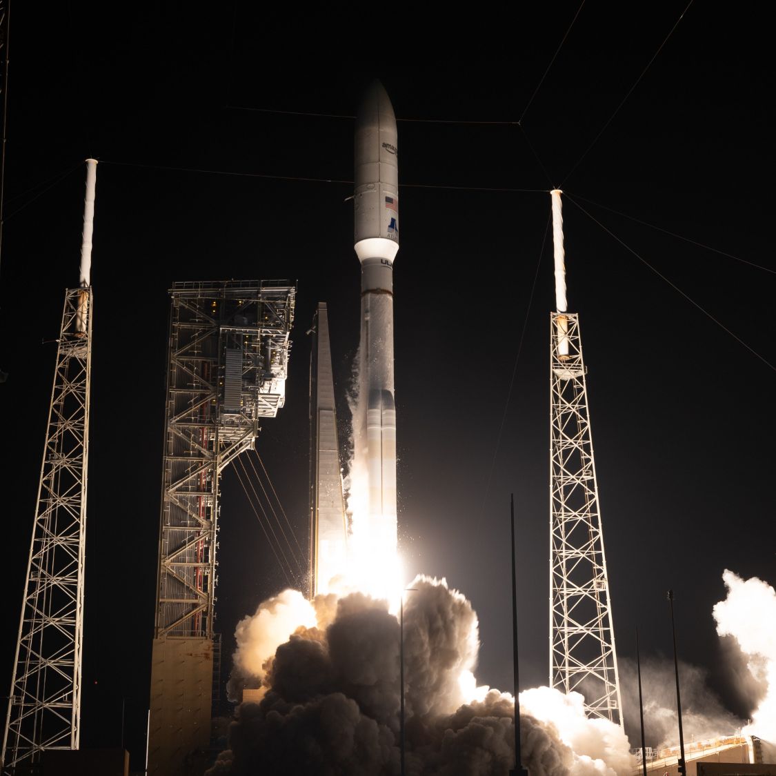 Atlas V Rocket Launches Its Heaviest-ever Payload, Sending 29 Amazon Internet Satellites to Orbit